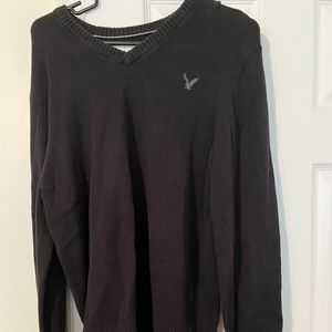 Mens American Eagle V-neck Sweater. Large. Black. Great condition.